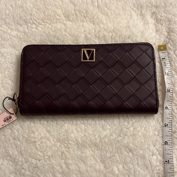 Victoria Secret - Wallet and change purse - eggplant - Picture 2 of 8